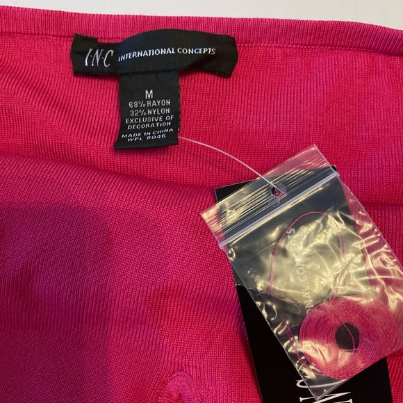 Halter Top - Picture 4 of 12